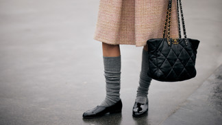 Jelly shoes trend
Jelly shoes trend