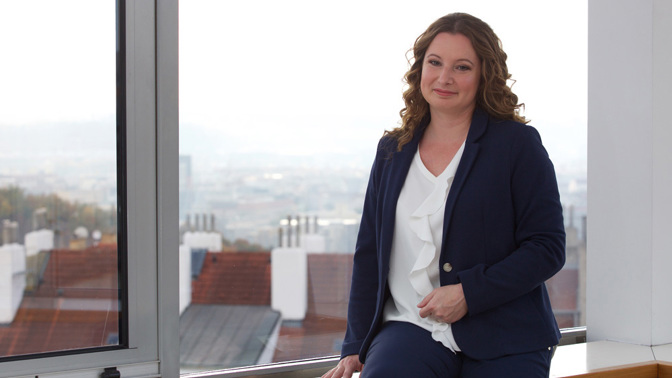 LENKA KREJCÁRKOVÁ: Práce pro neslyšící mi byla predurčena LENKA KREJCÁRKOVÁ: Práce pro neslyšící mi byla predurčena