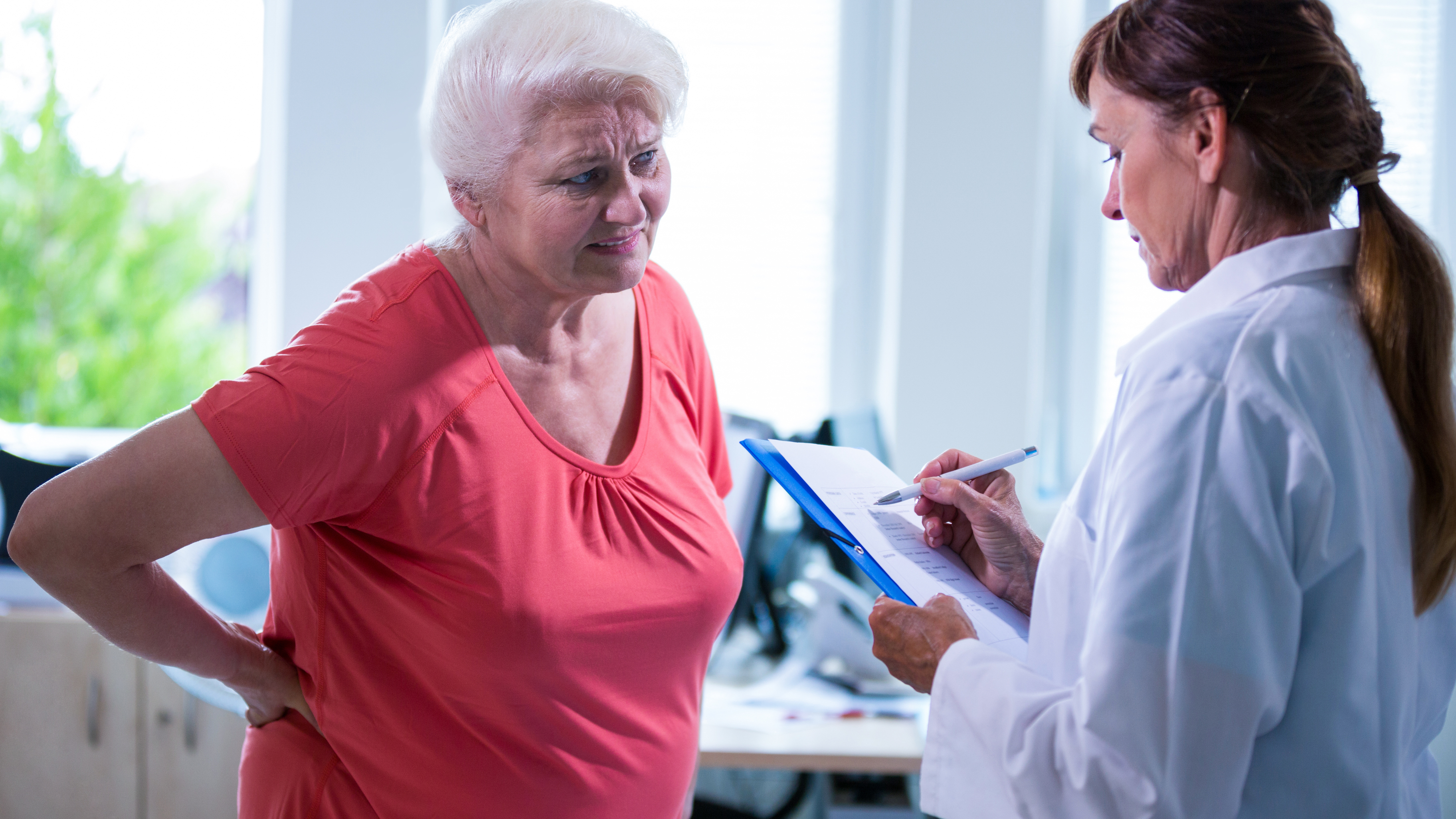 Věděli jste, že s obtížným hubnutím v menopauze má co dělat i zánět?
