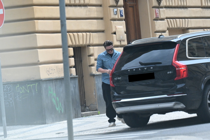 Ondřej Brzobohatý dorazil ke společnému bytu s Danielou.