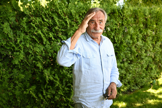 Zedníček říká, že knírek si nechal narůst jako poctu svému dědečkovi. 
