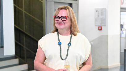 FOTO: Kamila Špráchalová na křtu pampeliškové kávy.