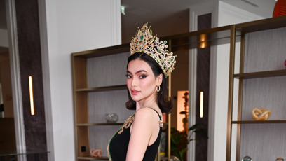 FOTO: Miss Grand International 2025 Emma Mary Tiglao je v Česku.