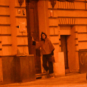 Daniela Brzobohatá se rozhlížela kolem sebe.