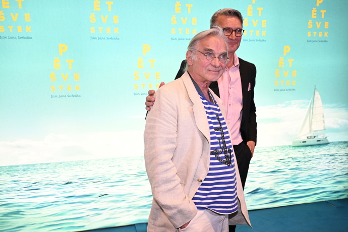 Oldřich Kaiser na premiéře filmu Pět švestek.
