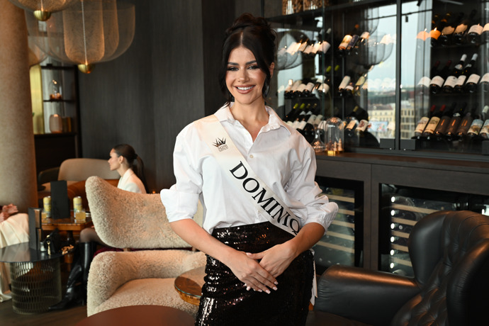 Finalistka Miss Dominique Alagia.