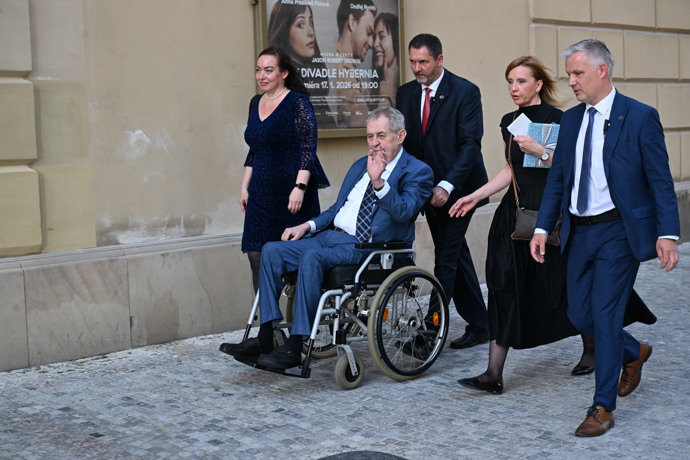 Miloš Zeman přijel na oslavu.