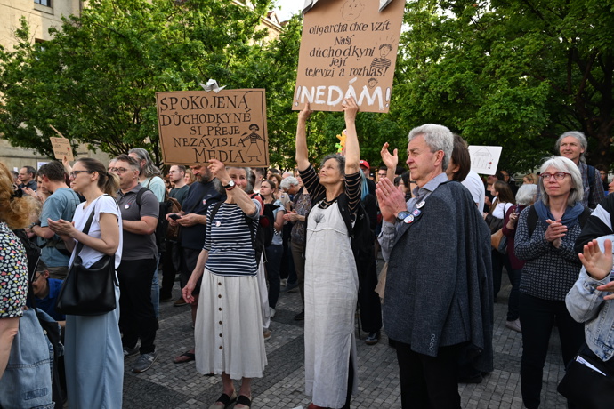 Demonstrace Milionu chvilek na Staroměstském náměstí.