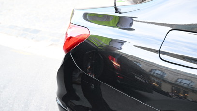 FOTO: Auto má bouli.