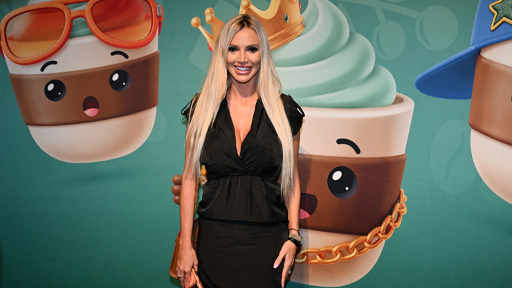 Denise Ayverdi alias Bobina vypadala krásně.