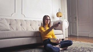 Hledáte program na víkend? Dopřejte si dávku online kultury