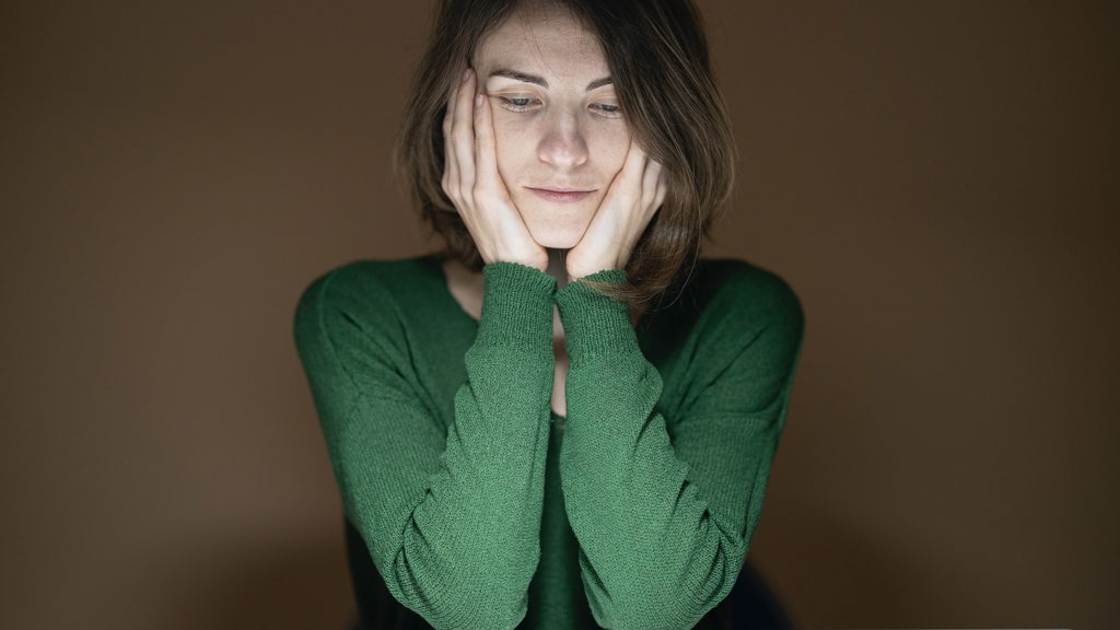 smutná žena smutná žena