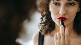 Rudá ikona: Zahalte své rty do vášnivých odstínů rtěnek