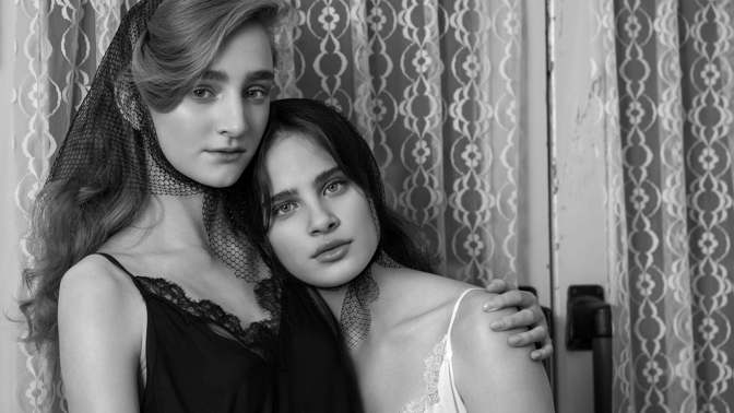 Návrhářky Eva Vontorová a Zuzana Kubíčková na léto otevírají pop-up story Návrhářky Eva Vontorová a Zuzana Kubíčková na léto otevírají pop-up story
