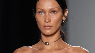 Choker trend 2025

