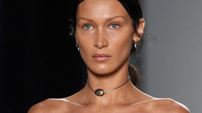 Choker trend 2025
