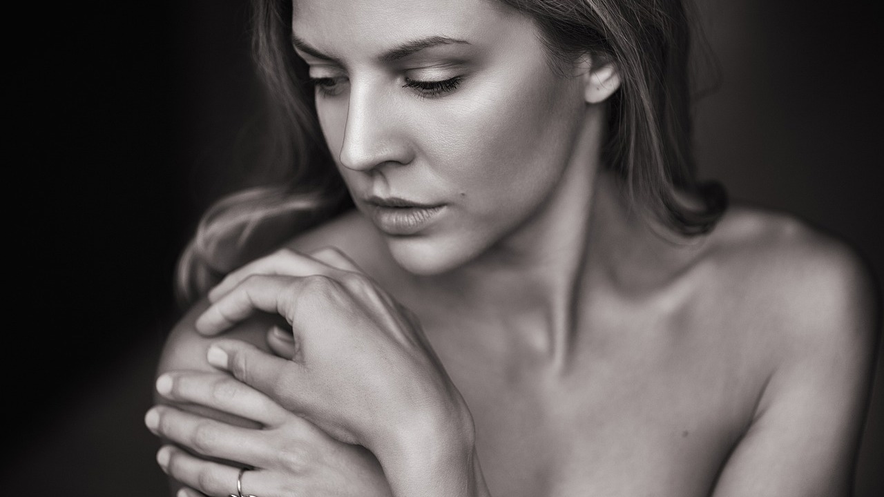 Smutná žena