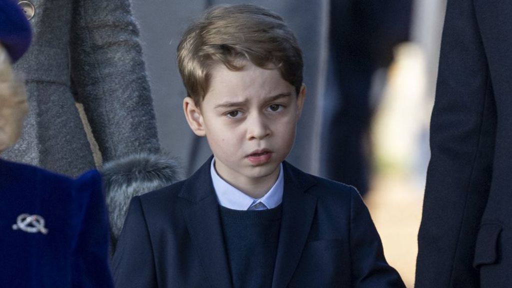 2019
Rozvážný princ George na Štědrý den v roce 2019.
2019
Rozvážný princ George na Štědrý den v roce 2019.
