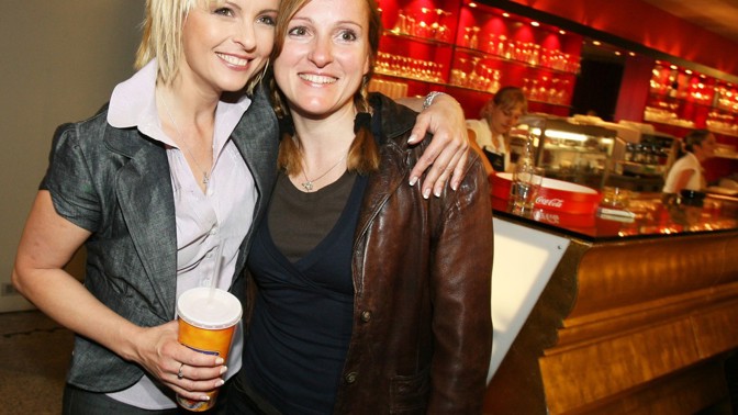 Iveta a Ivana v roce 2008. 

