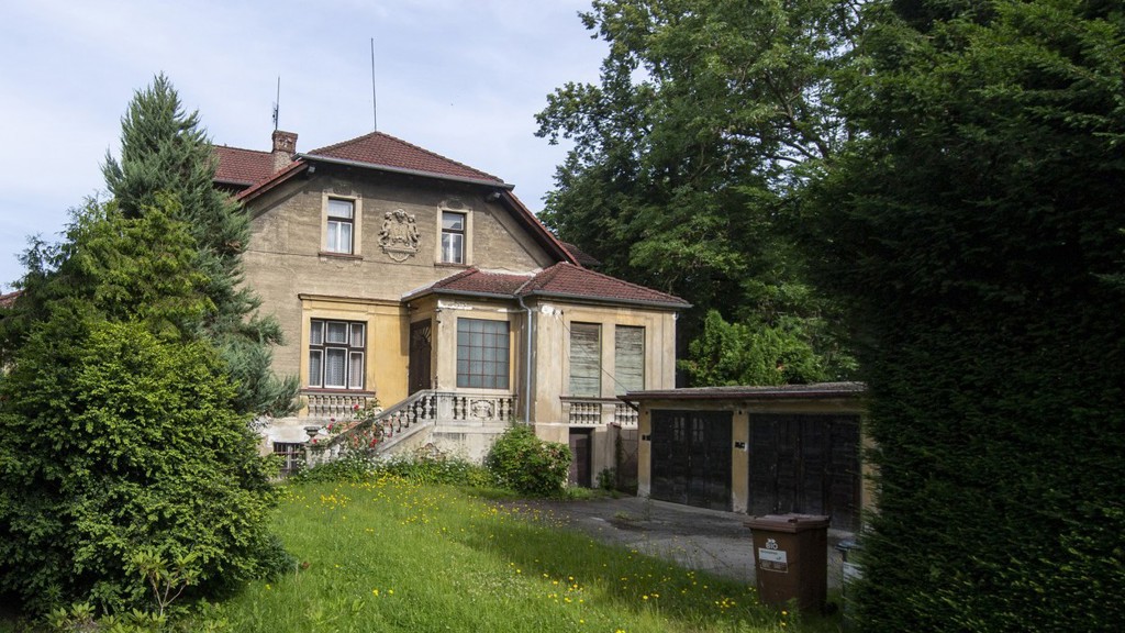 Za zdmi historické Kendeho vily se během 2. světové války odehrávaly krvavé výslechy 
