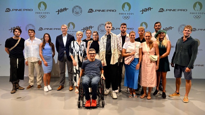 olympionici s módním návrhářem