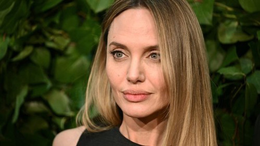 Angelina Jolie Angelina Jolie