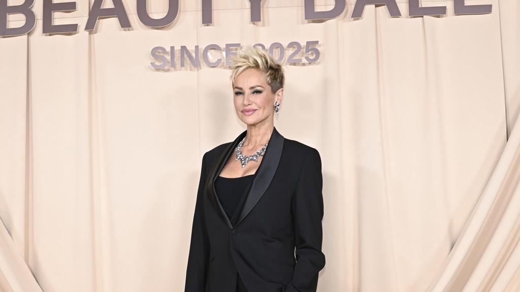 Adriana Sklenaříková dokazuje, že pixie cut je variabilní!
Adriana Sklenaříková dokazuje, že pixie cut je variabilní!