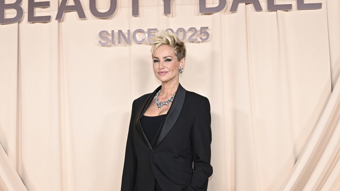 Adriana Sklenaříková dokazuje, že pixie cut je variabilní!
Adriana Sklenaříková dokazuje, že pixie cut je variabilní!