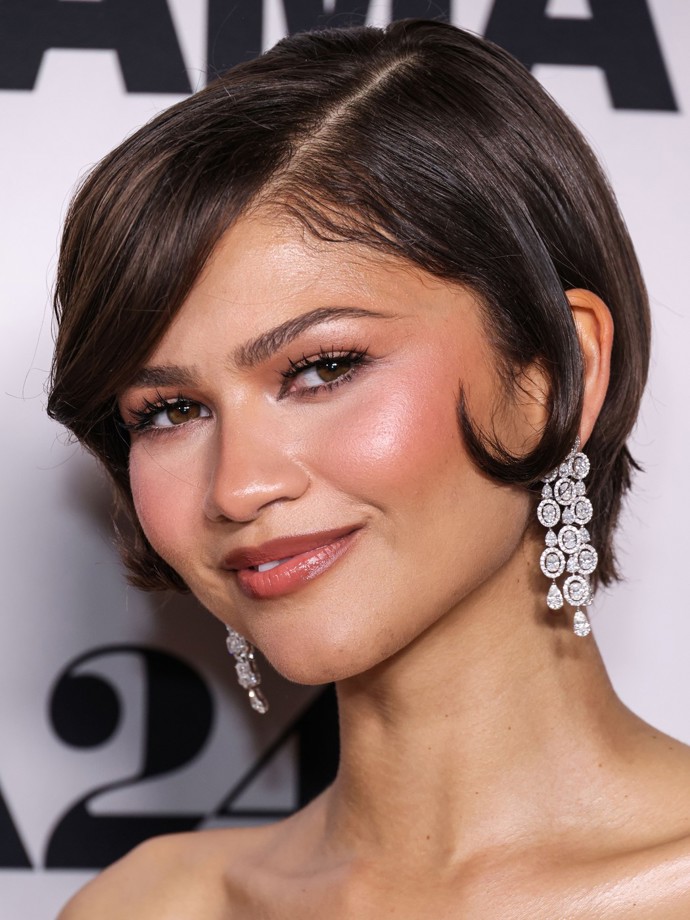 S mikádem a jeho stylingem si umí pohrát herečka a zpěvačka Zendaya.