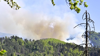 FOTO: Požár v Českém Švýcarsku.