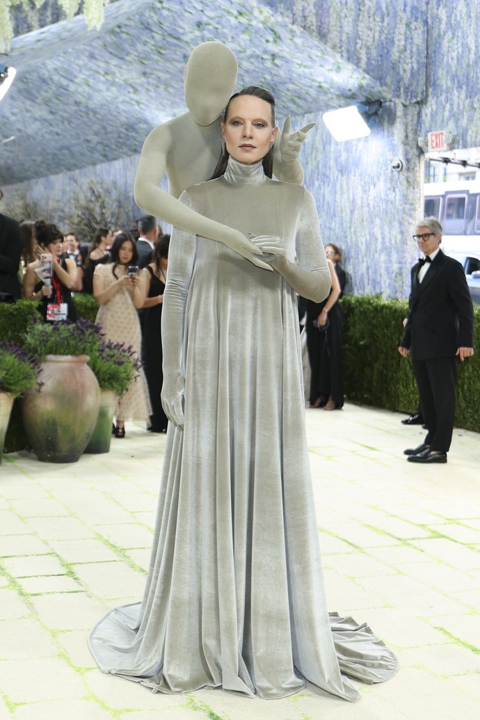 Celebrity na Met Gala. Letošním tématem bylo „Móda je umění“. 
