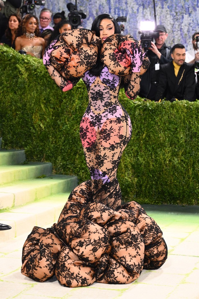 Cardi B zvolila nečekaný outfit.