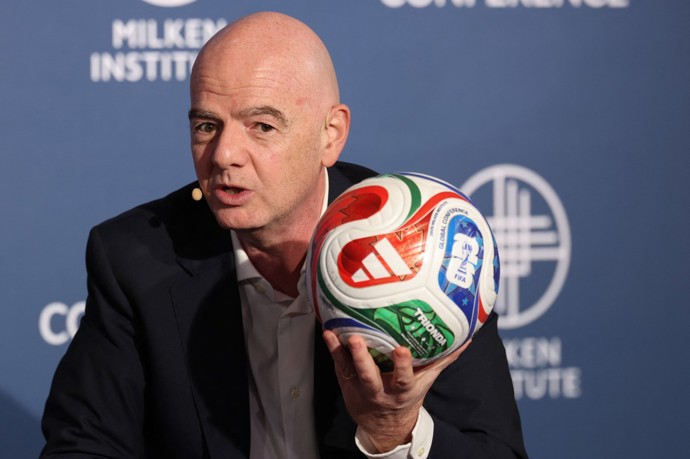 Gianni Infantino prohlásil, že poločasová show bude pro šampionát historickým momentem.