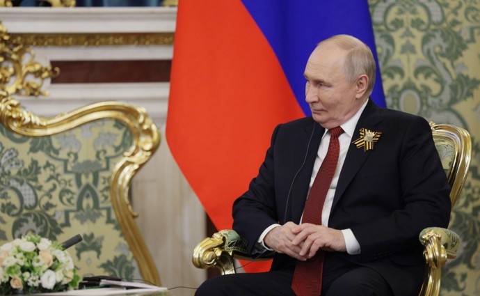 Množí se také spekulace o špatném zdravotním stavu Vladimira Putina i vzhledem k jeho vysokému věku.
