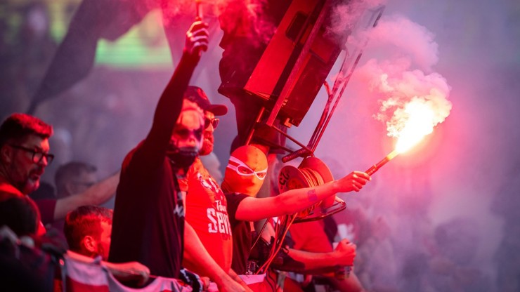 Tribuna sever