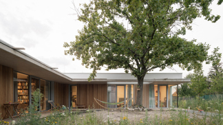 Podívejte se na dům, který je splněným snem: Architektonický skvost v Záhorských Sadech
