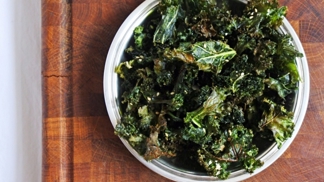 Recept: Kadeřávkové chipsy se zázvorem