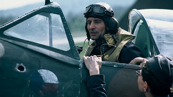 Čtvrt století od premiéry filmu Tmavomodrý svět: Scénář musel Zdeněk Svěrák přepsat jedenáctkrát