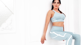 Wall pilates je fenoménem posledních měsíců, cvičení je snadné a efektivní
