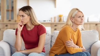 „Dělám to pro tvoje dobro!“: 6 znaků, podle nichž poznáte manipulátora v rodině