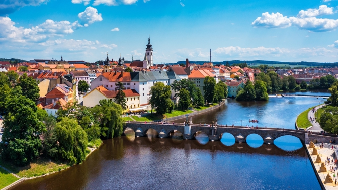 Písek
