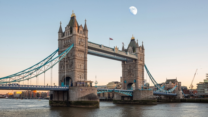 London Bridge
