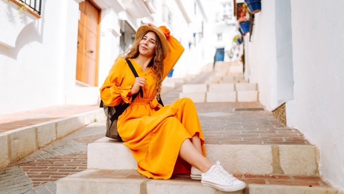 Pořiďte si letní trendy šaty, ve kterých zazáříte.
Pořiďte si letní trendy šaty, ve kterých zazáříte.