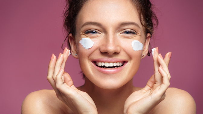 Beauty novinky: Kosmetika plná květin a ovoce