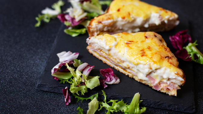 Zapečené menu: Croque monsieur Zapečené menu: Croque monsieur