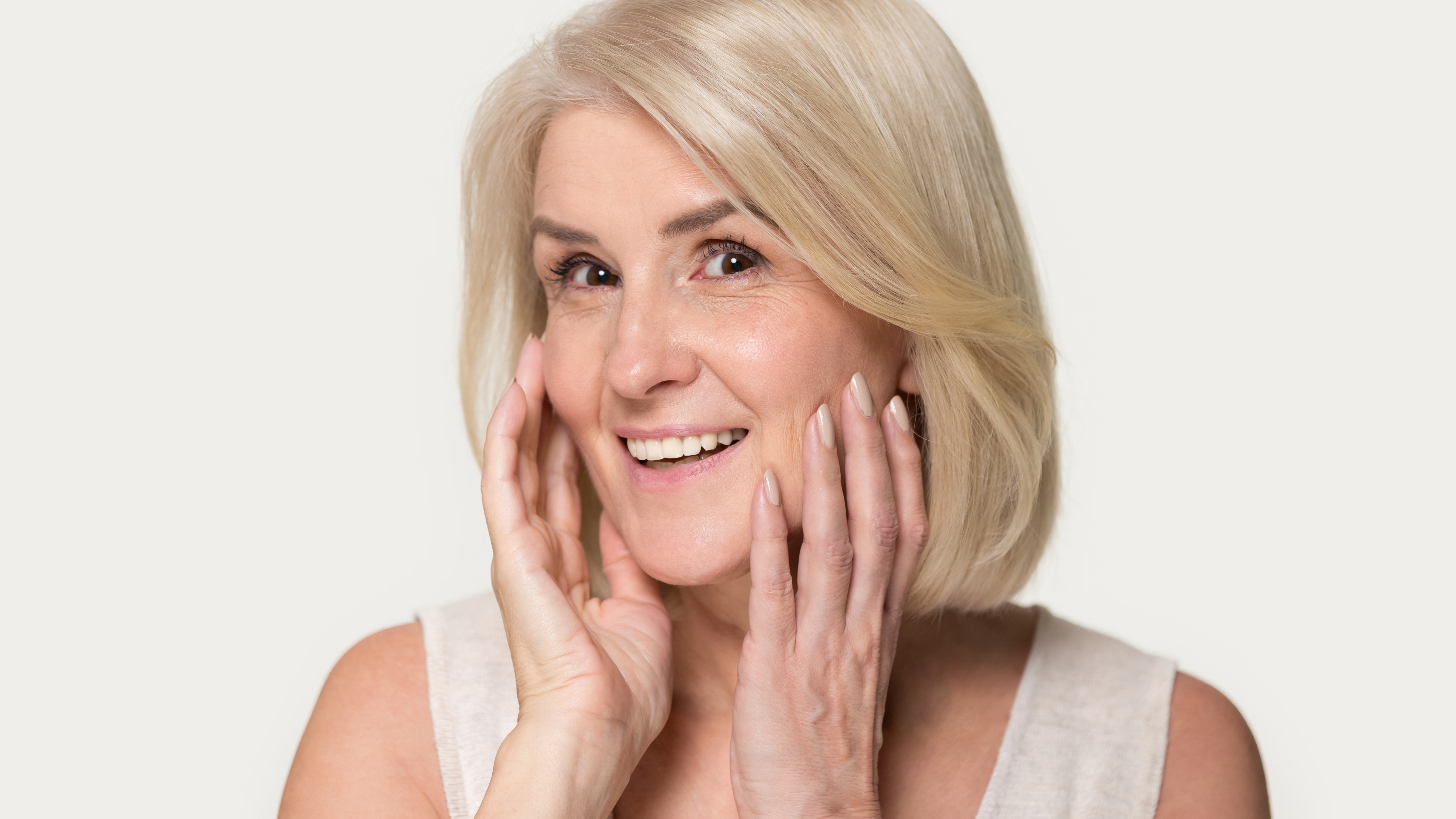 Vrásky nejsou to hlavní, co prozradí váš skutečný věk