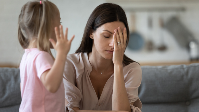 Nemilující matky mají vliv na psychiku svých dcer