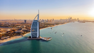 Dubaj je v těchto dnech pro turisty nedostupnou destinací. Mnohé české celebrity zde mají druhé domovy.
