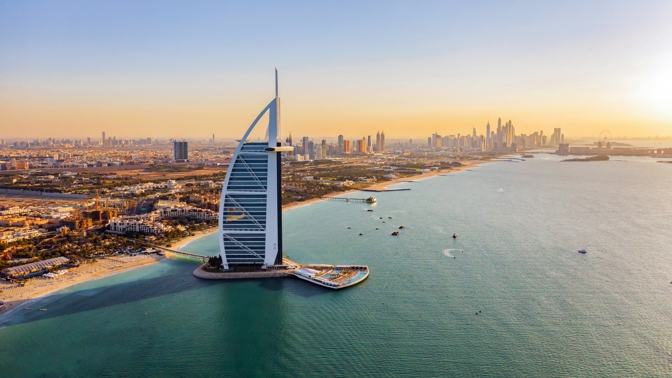 Dubaj je v těchto dnech pro turisty nedostupnou destinací. Mnohé české celebrity zde mají druhé domovy.
