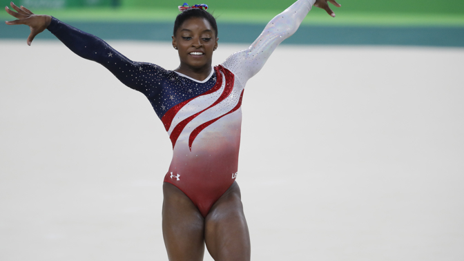 Simone Biles je úžasnou gymnastkou, která se kromě sportu stará i o své duševní zdraví. 
